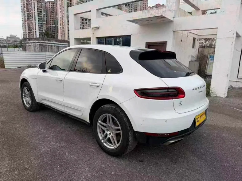 保时捷Macan 内饰后排