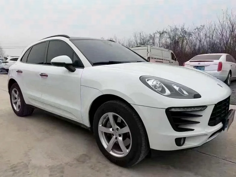 保时捷Macan 正面外观三