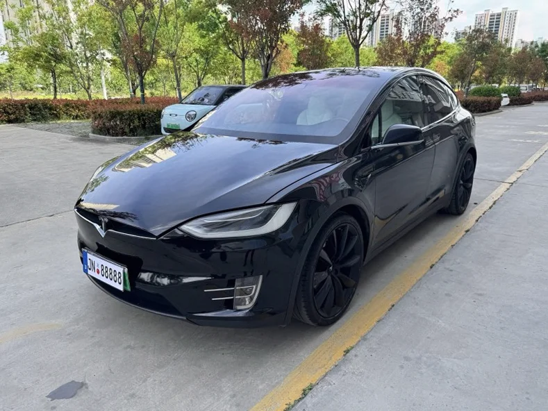 特斯拉MODEL 内饰前排