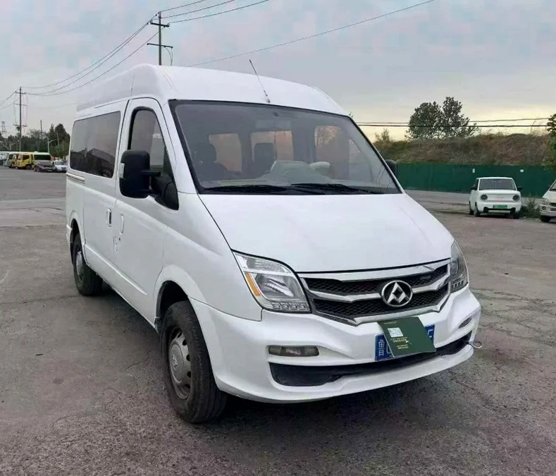 大通V80 正面外观三