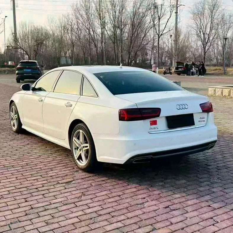 奥迪A6L 内饰前排