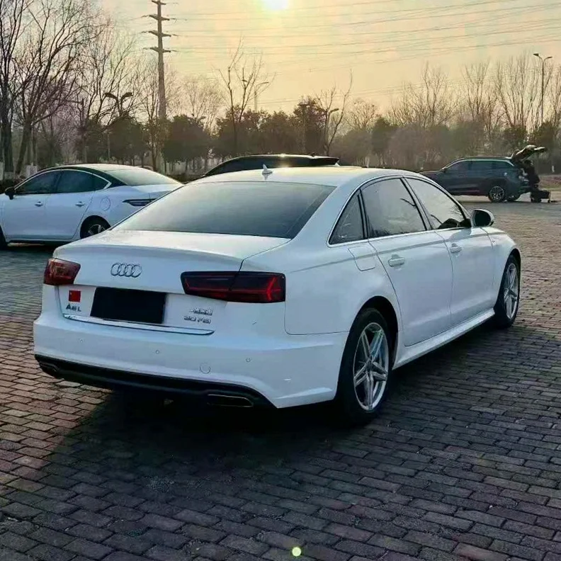 奥迪A6L 内饰后排