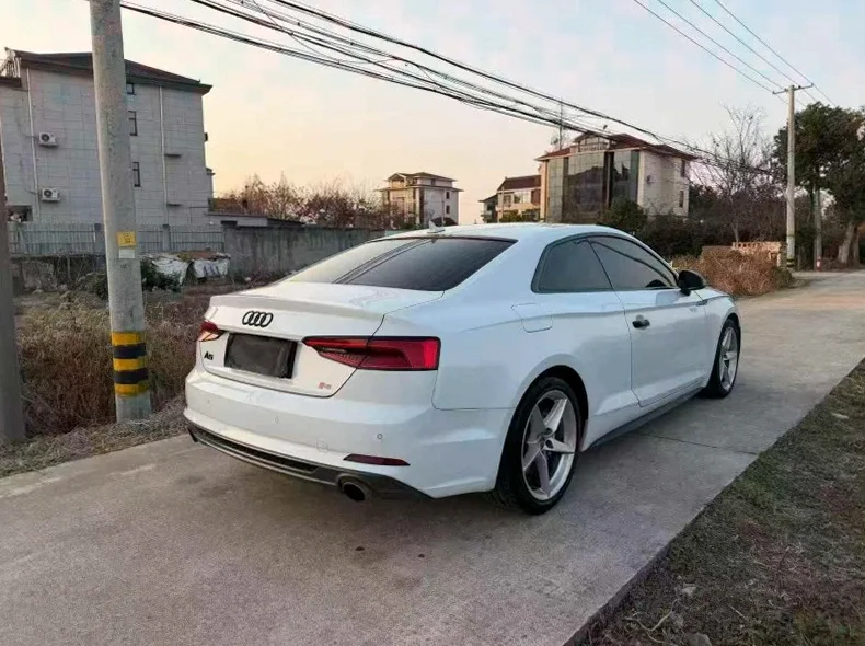 奥迪A5 内饰前排