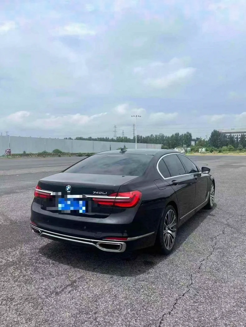 宝马7系 内饰前排