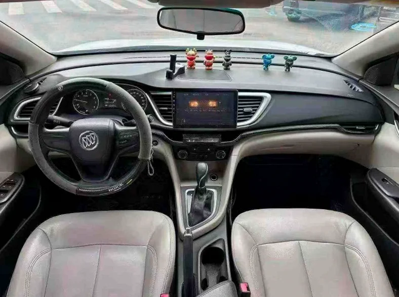 别克英朗 后面外观二