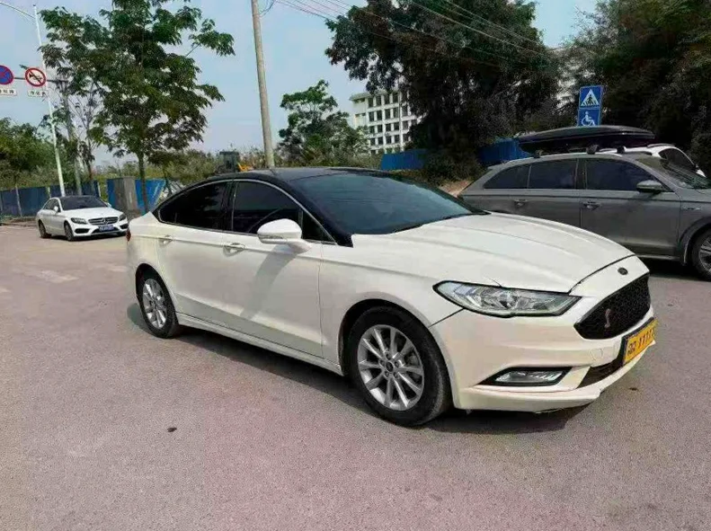 福特蒙迪欧 正面外观二