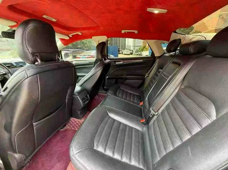 福特蒙迪欧 后面外观三