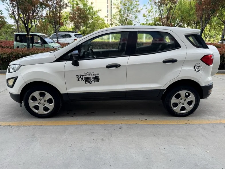 福特翼搏 后面外观三