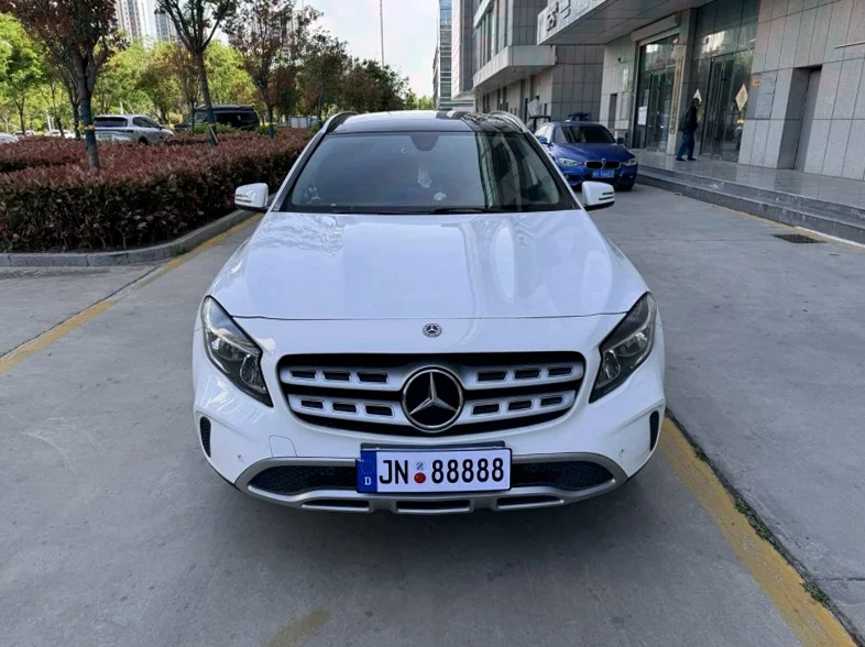 18年奔驰GLA200动感型