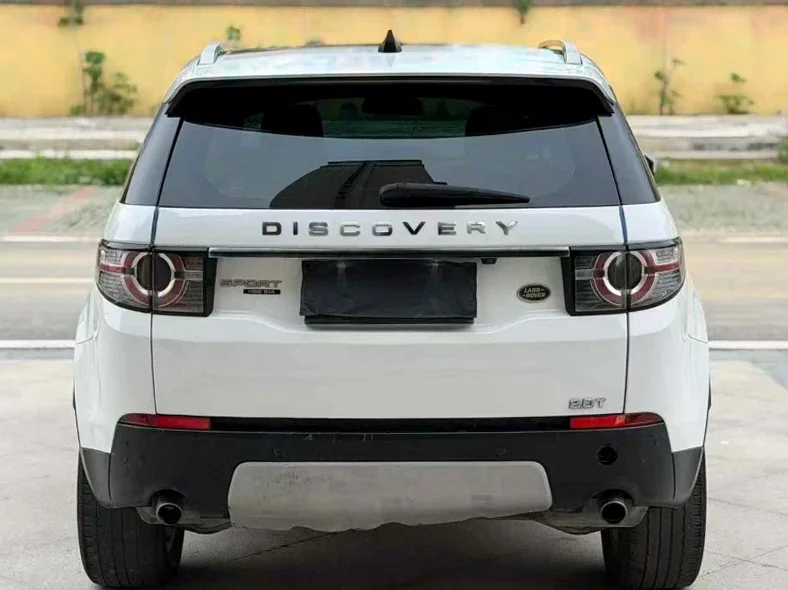 路虎发现神行 内饰后排