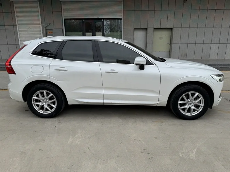 沃尔沃XC60 内饰前排