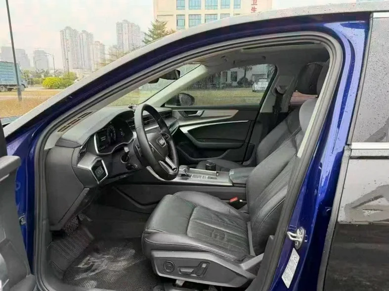 奥迪A6L 后面外观一