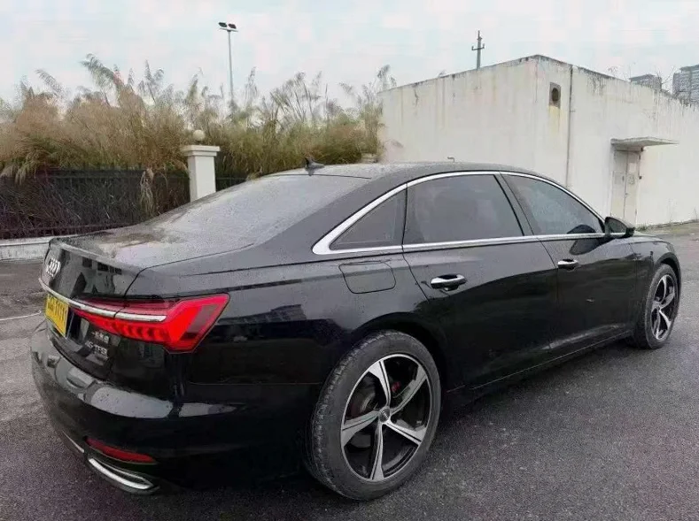 奥迪A6L 内饰前排