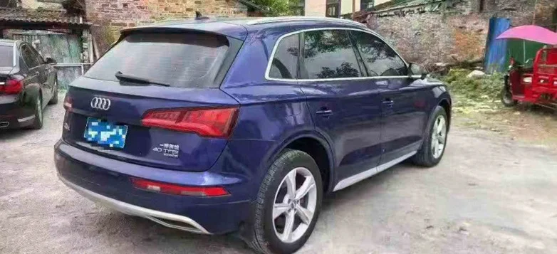 奥迪Q5 内饰前排