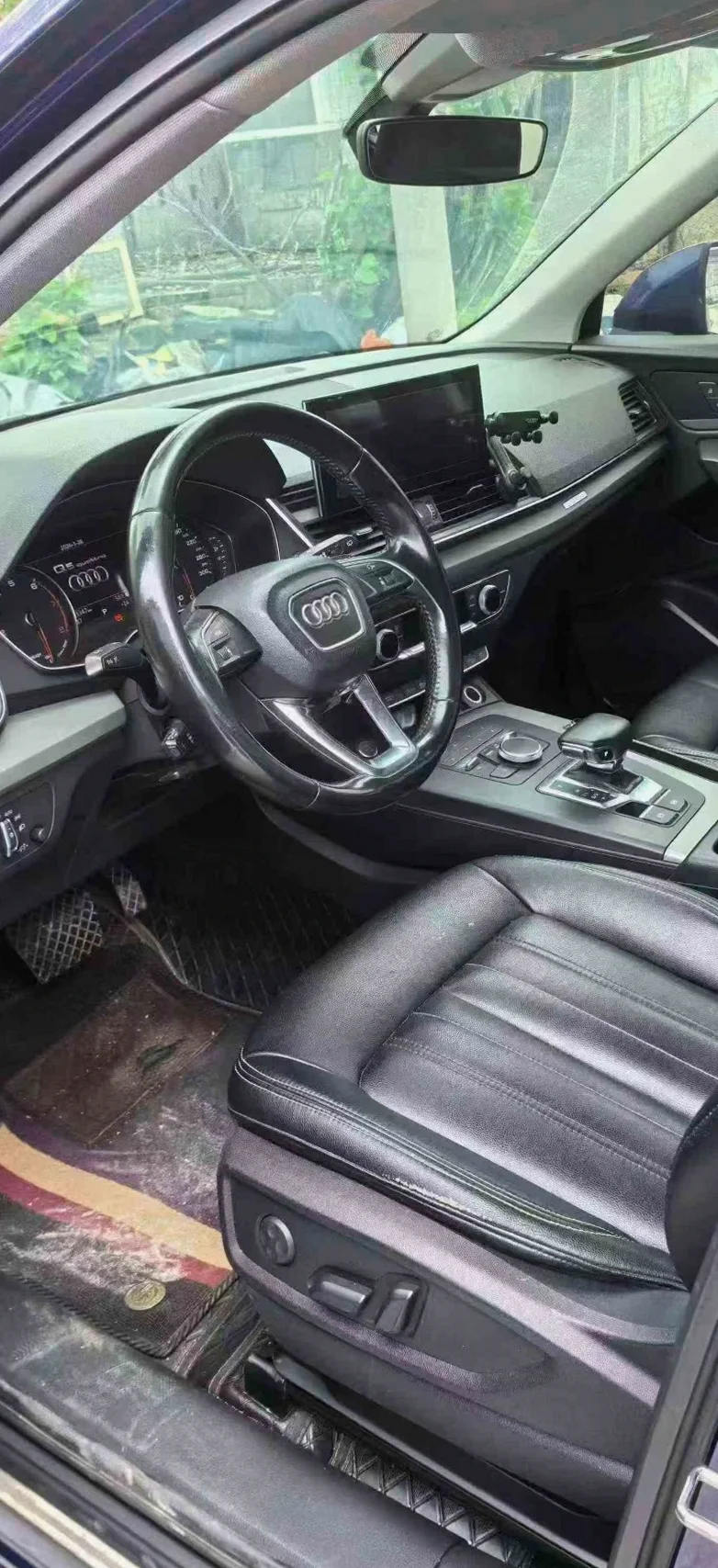 奥迪Q5 后面外观一