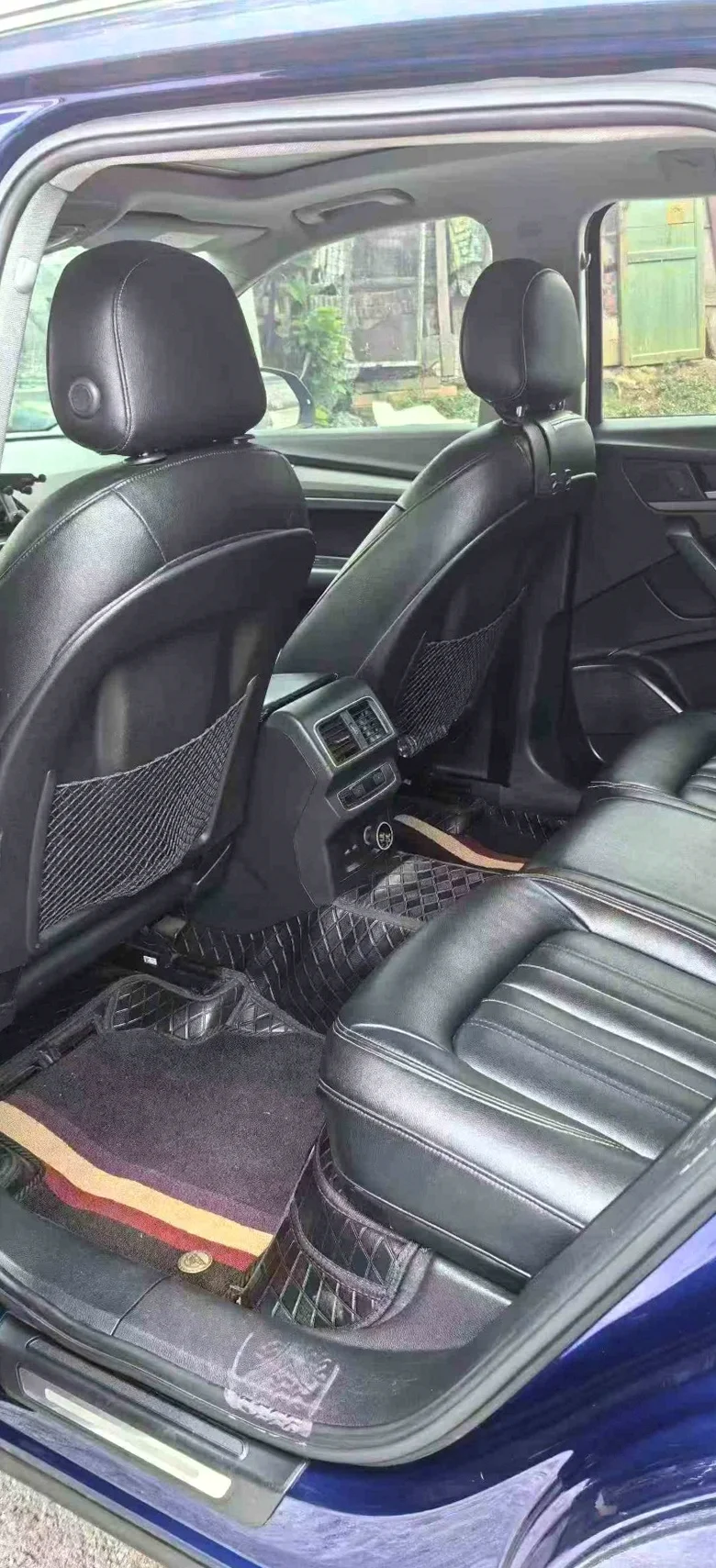 奥迪Q5 后面外观三