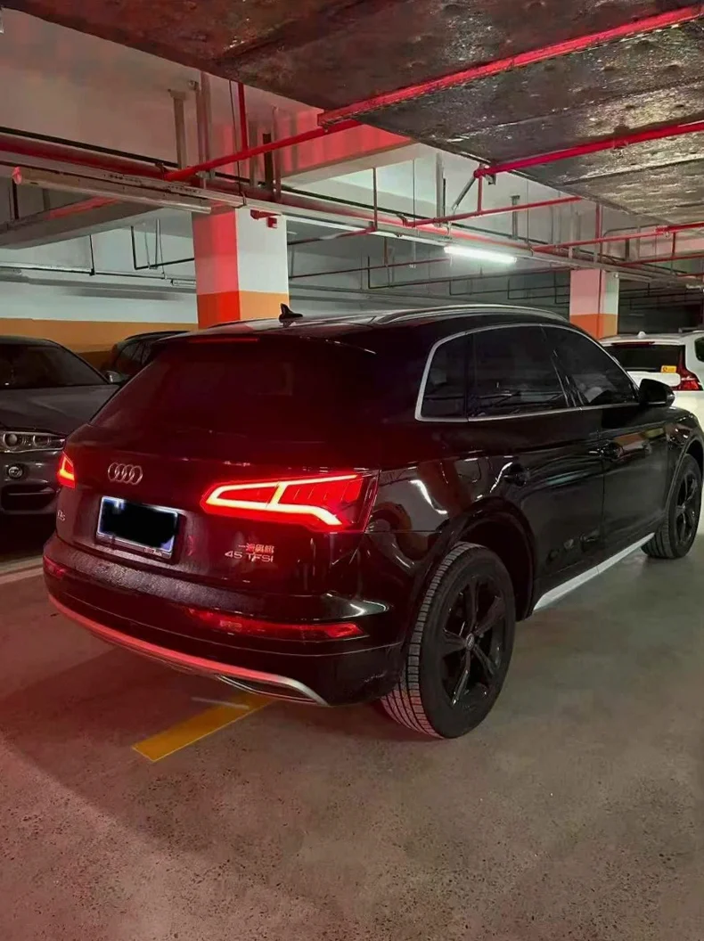 奥迪Q5 内饰后排