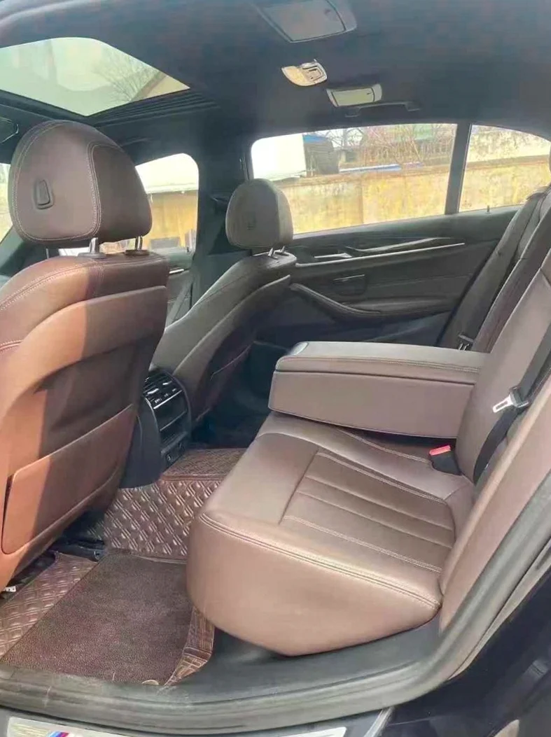 宝马5系 后面外观三