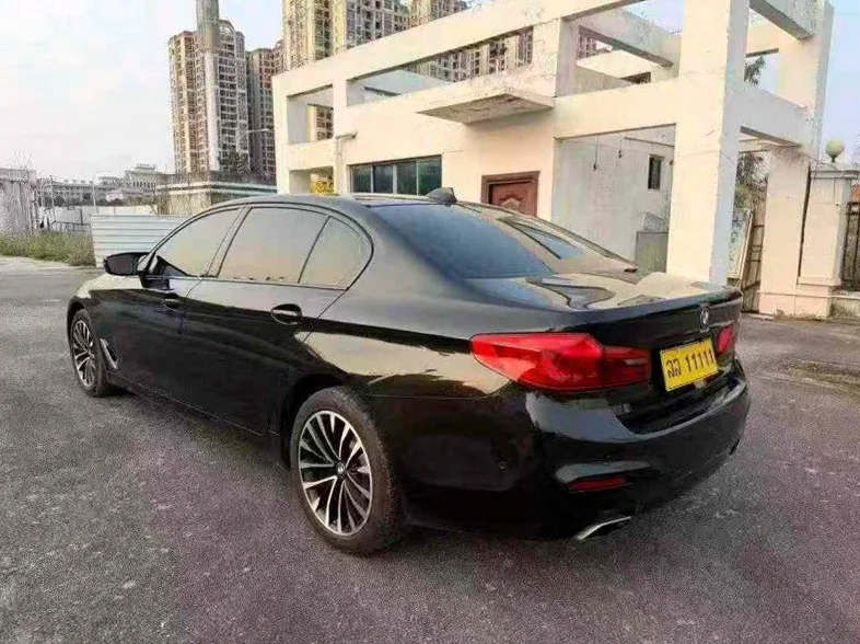 宝马5系 内饰后排