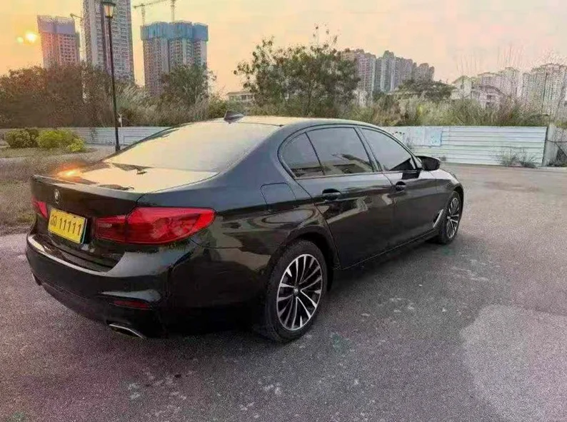 宝马5系 内饰前排