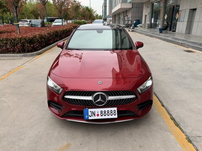 19年奔驰A200L豪华版