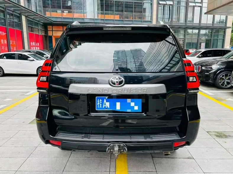 丰田普拉多 实拍图