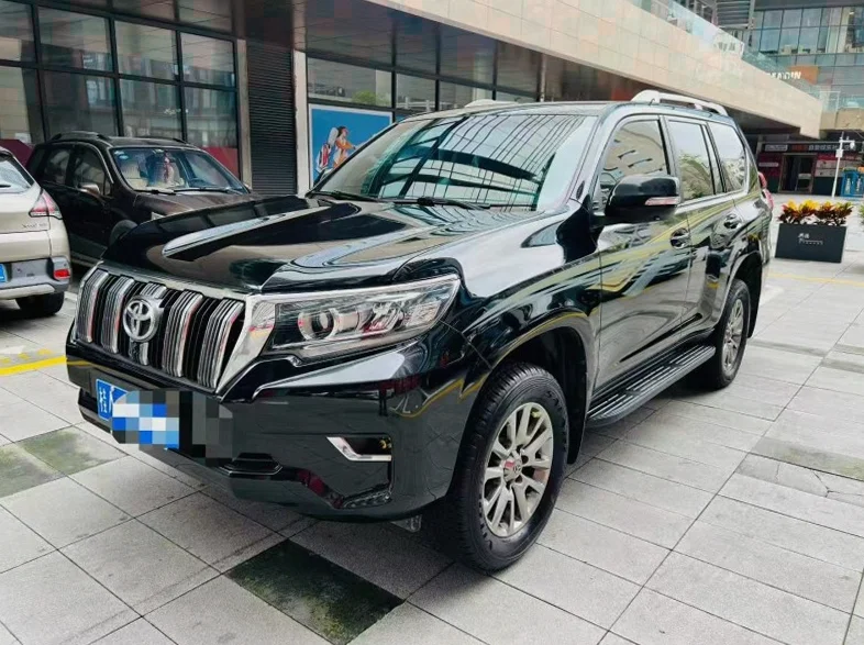 丰田普拉多 正面外观三