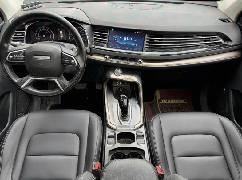 哈弗H6 正面外观三