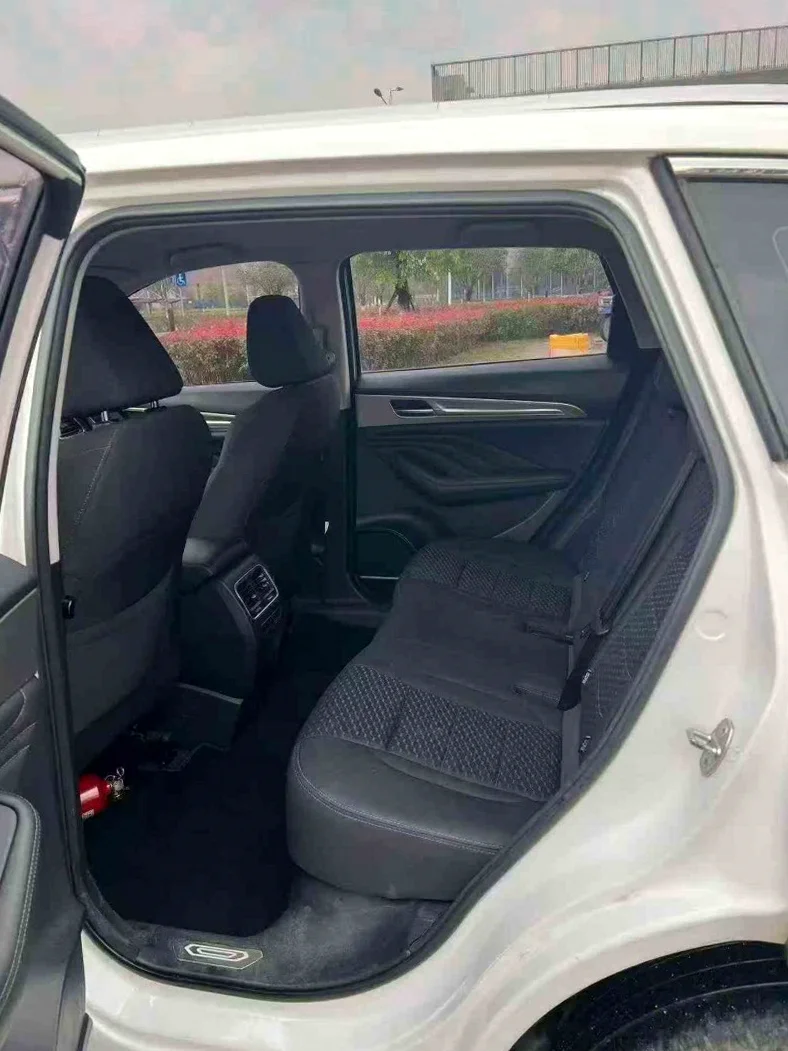 哈弗F7 后面外观二