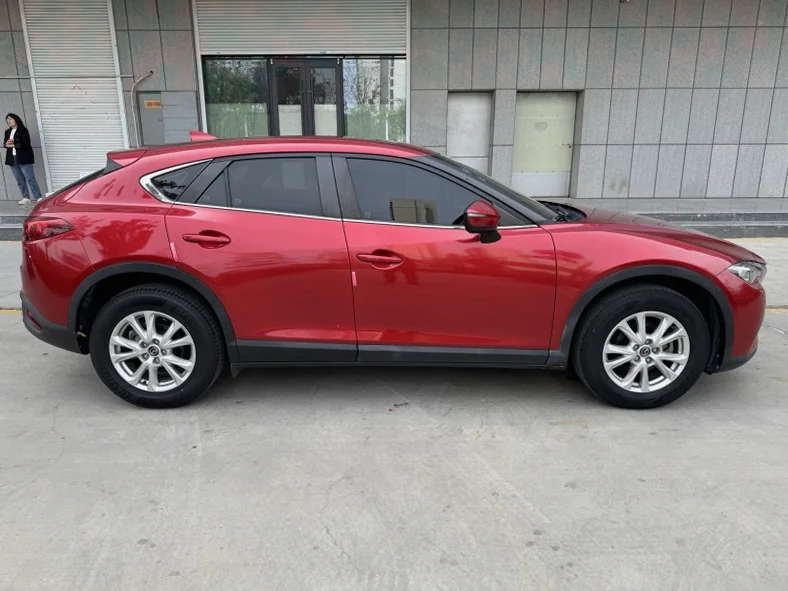 马自达CX-4 驾驶室