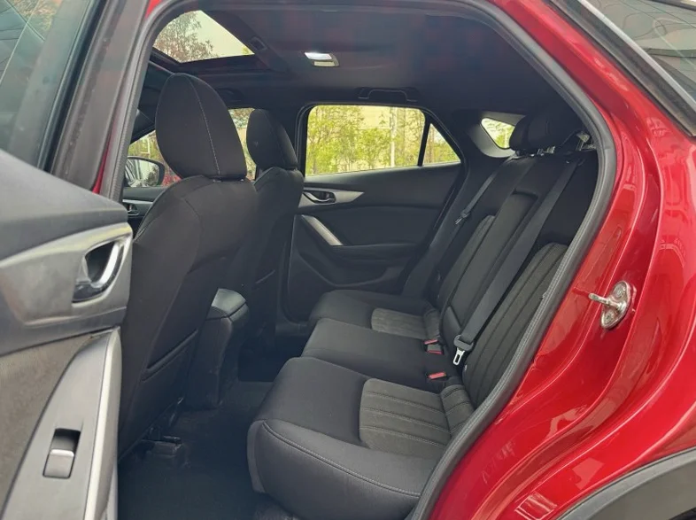 马自达CX-4 后面外观三