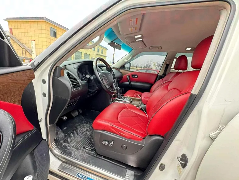 日产途乐 后面外观三