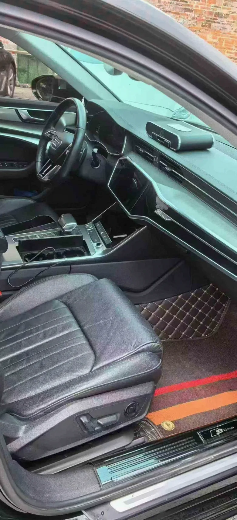 奥迪A6L 后面外观三