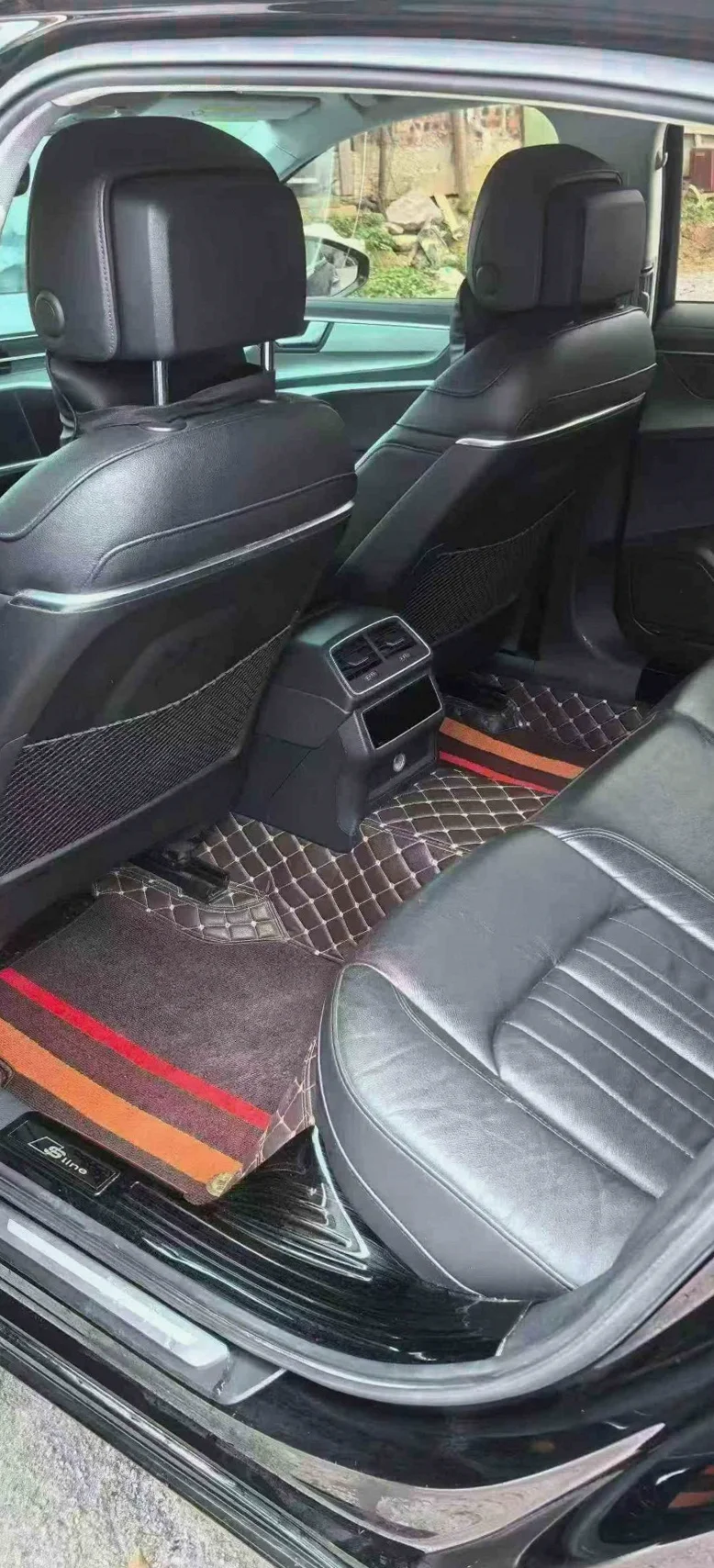 奥迪A6L 后面外观二