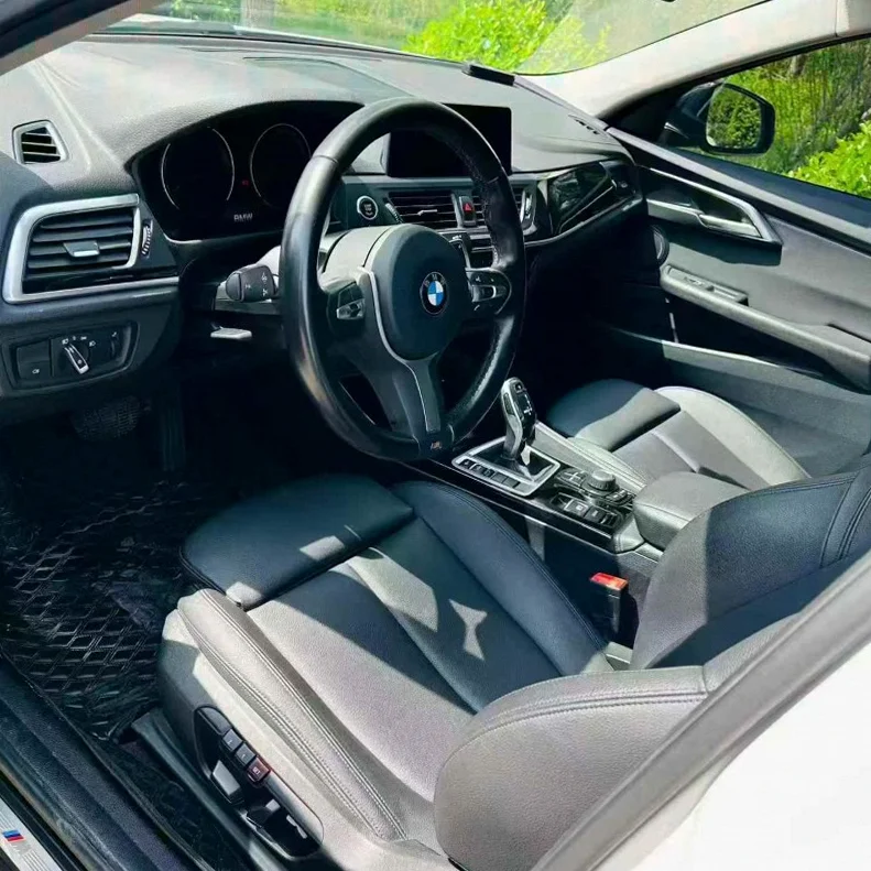 宝马1系 后面外观三