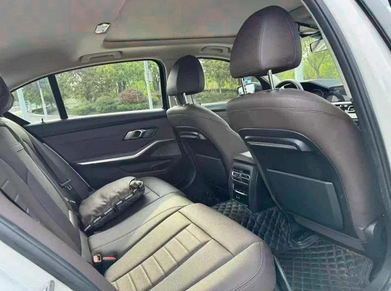 宝马3系 后面外观三