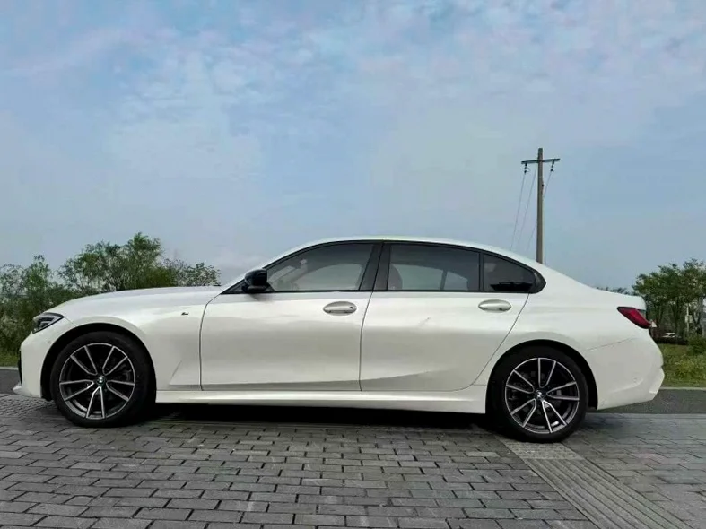 宝马3系 内饰前排