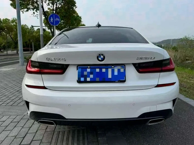 宝马3系 内饰后排