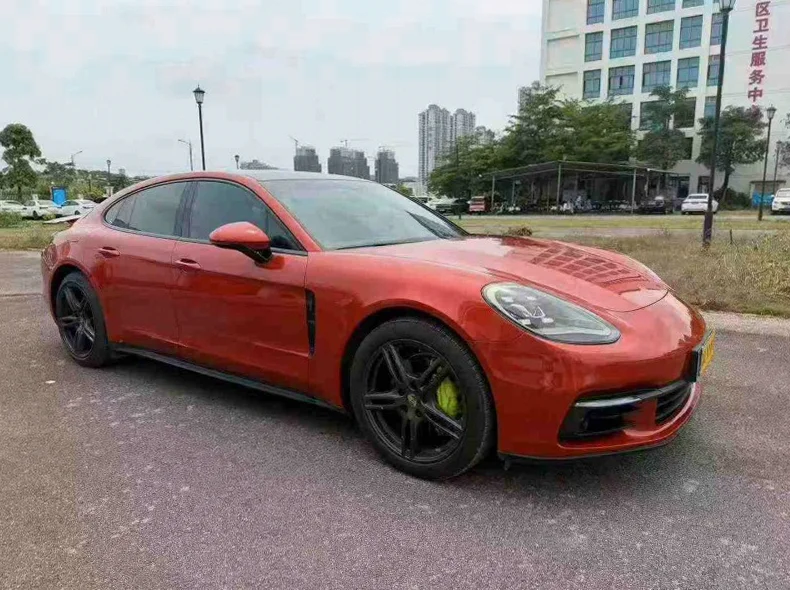 保时捷帕拉梅拉 正面外观二