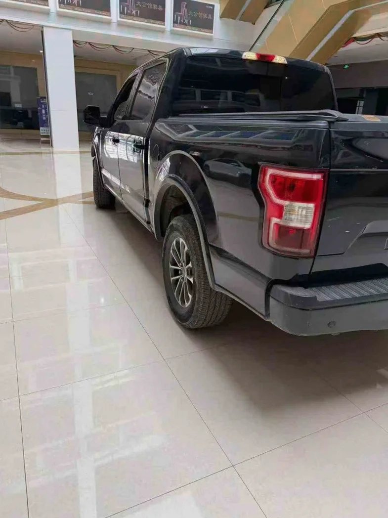 福特猛禽 后面外观三