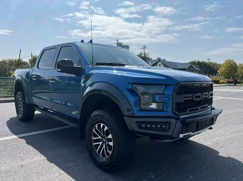 福特猛禽 内饰前排