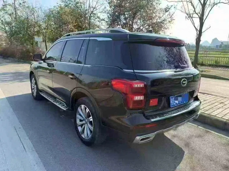 传祺GS8 内饰前排