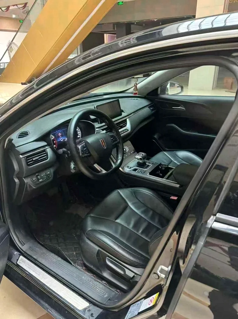 红旗H5 后面外观三