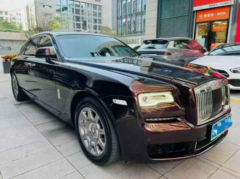 劳斯莱斯古斯特 正面外观二