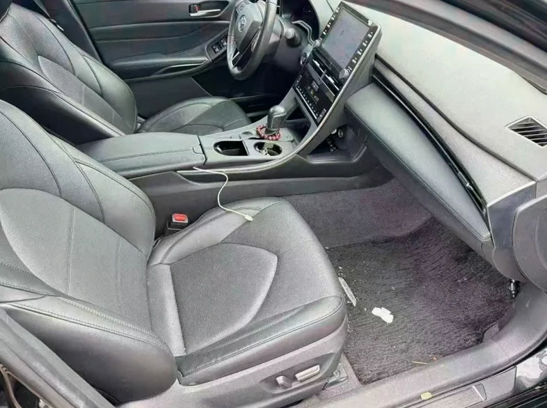 丰田亚洲龙 后面外观一