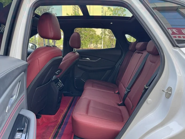 风行东风 后面外观一