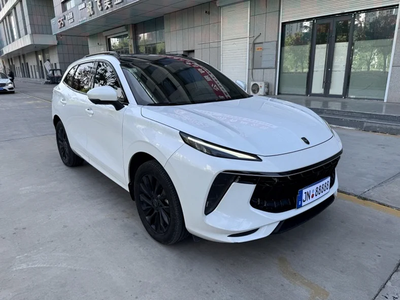 风行东风 驾驶室