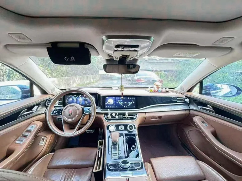 红旗H9 后面外观二