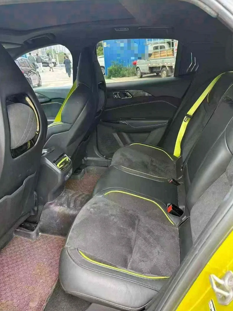 领克03 后面外观三