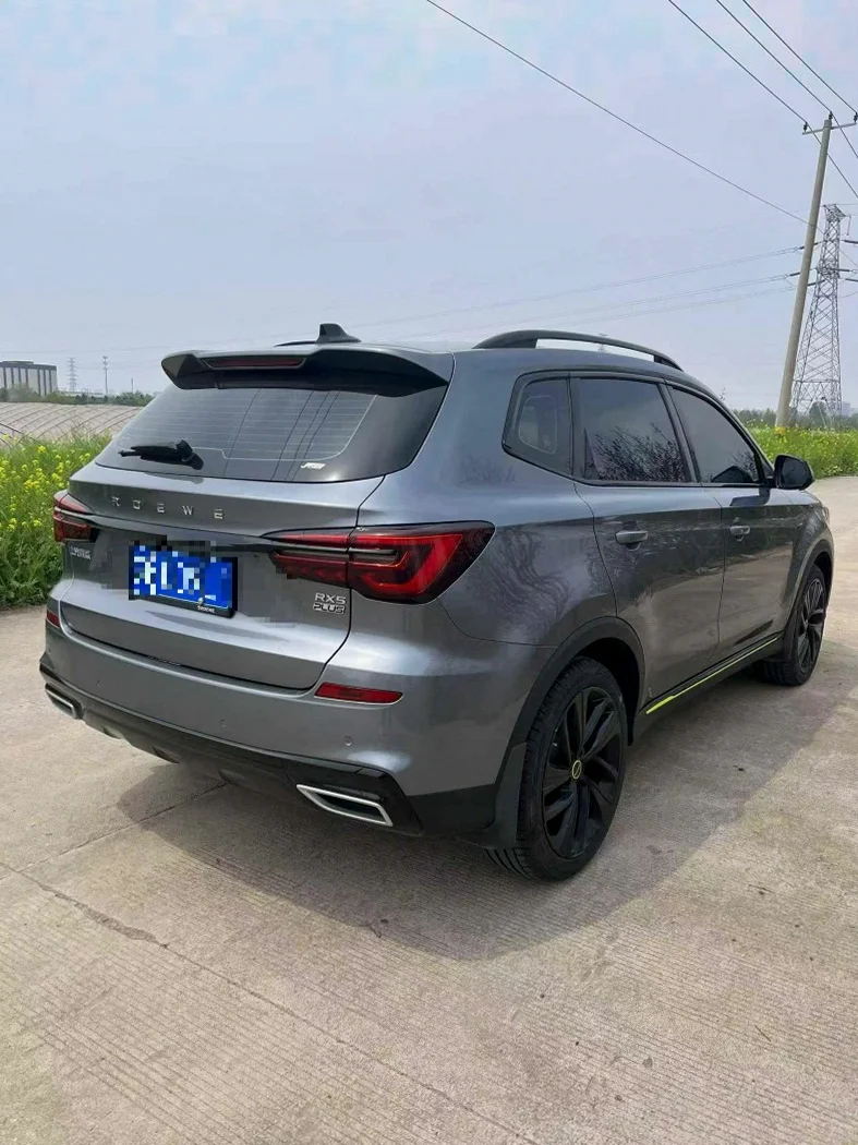 荣威RX5 内饰前排